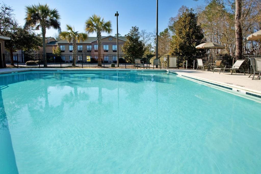 Moncks Corner Inn - View 4