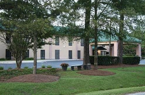 Moncks Corner Inn - Main view