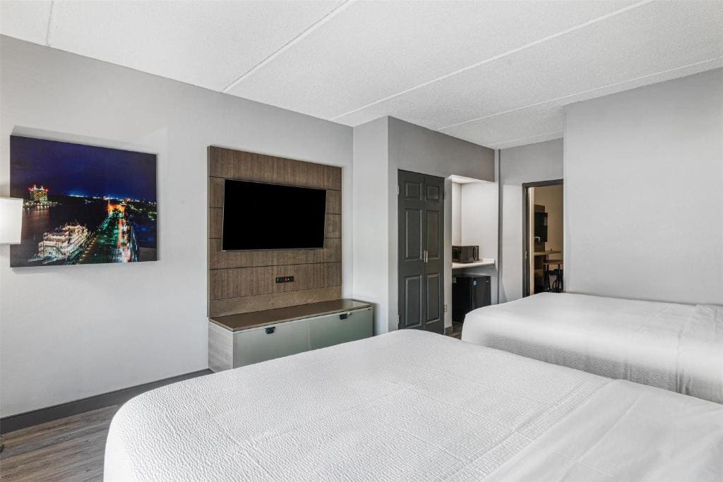 Best Western Plus Savannah Gateway - View 7