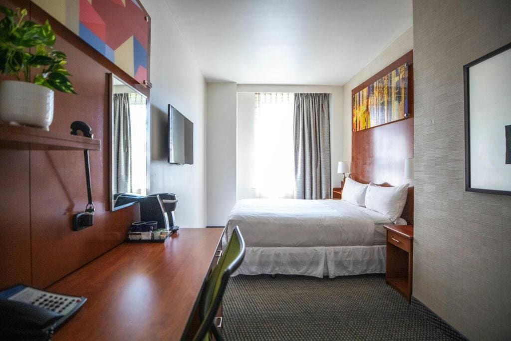 Club Quarters Hotel Rittenhouse Square, Philadelphia - View 2