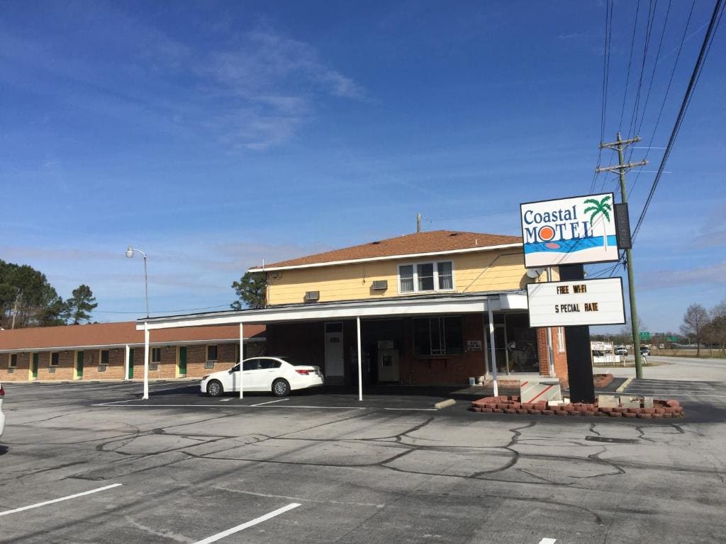 Coastal Motel - Main view