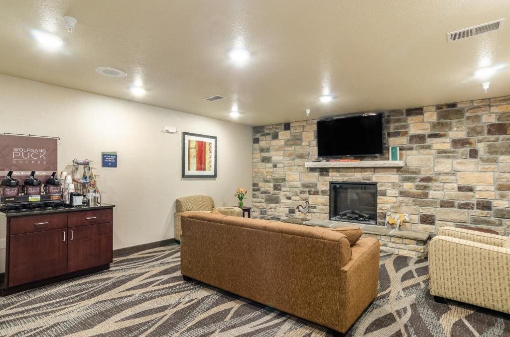 Cobblestone Inn & Suites - Bridgeport - View 4