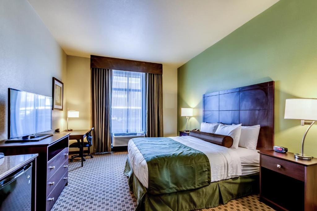 Cobblestone Inn & Suites - Waverly - View 2