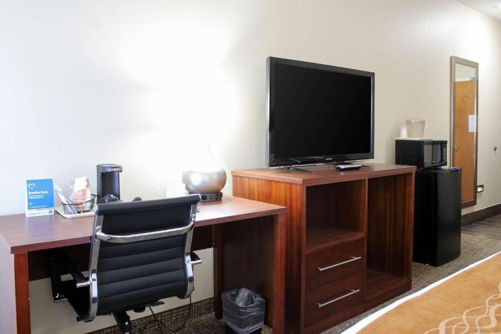 Comfort Inn & Suites Fultondale Gardendale I-65 - View 5