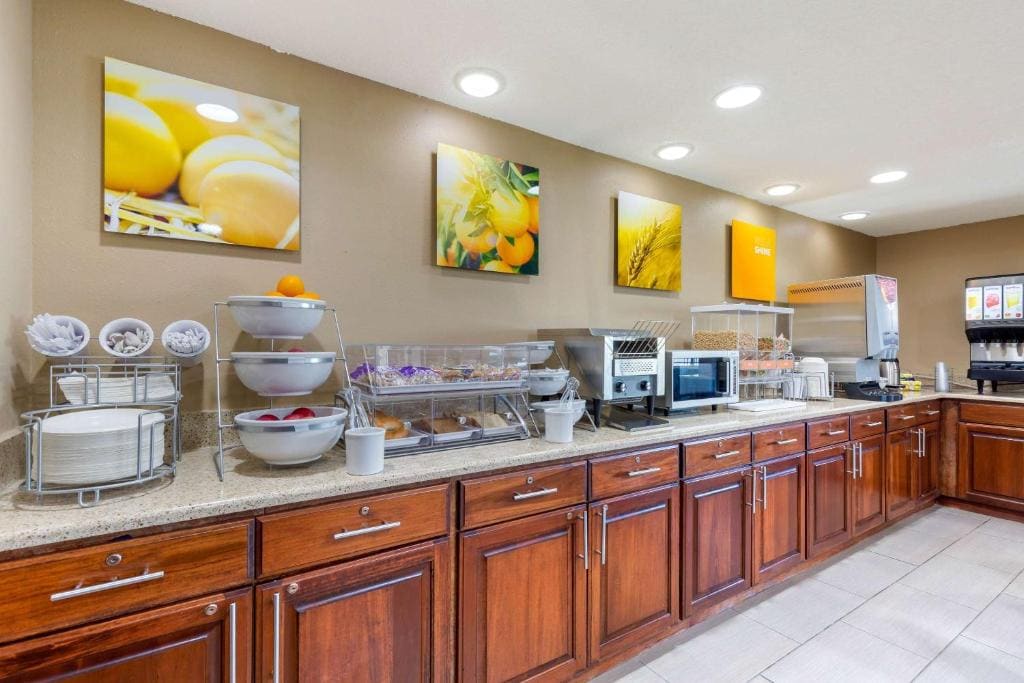 Comfort Inn & Suites Milford - View 5