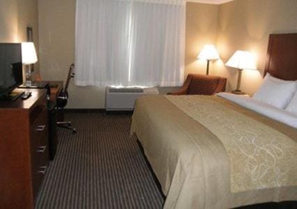 Comfort Inn & Suites Watford City - View 7