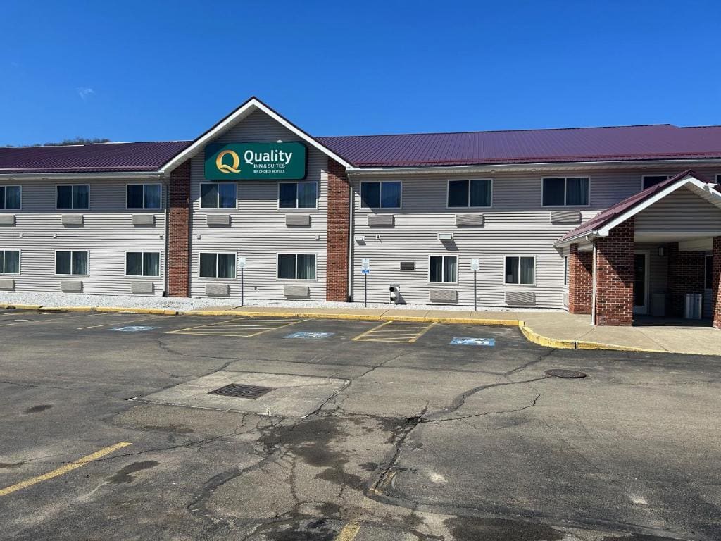 Quality Inn & Suites Bradford - Main view