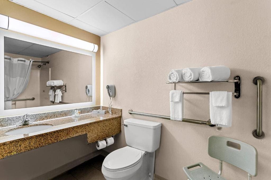 Quality Inn Jessup - Columbia South Near Fort Meade - View 3