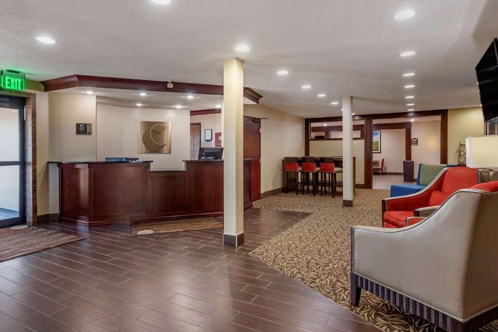 Comfort Inn Grand Island North - View 5