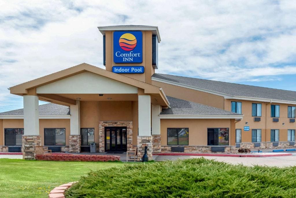 Comfort Inn Limon - Main view