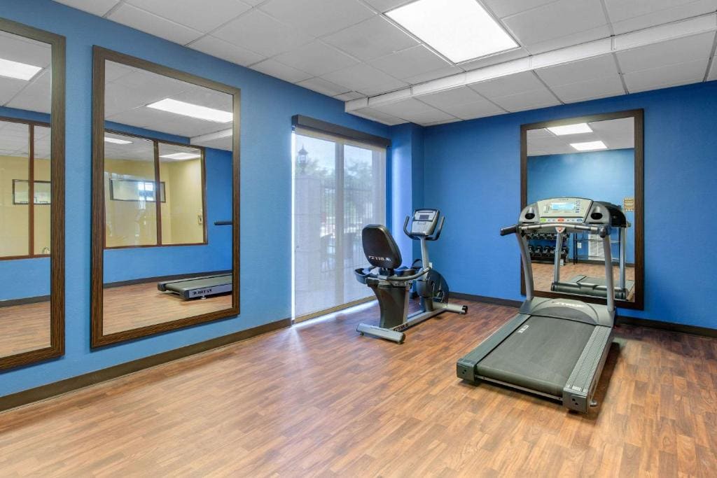 Comfort Inn & Suites SW Houston Sugarland - View 7