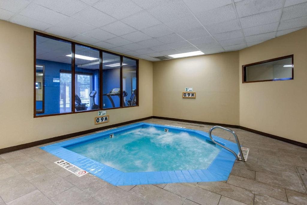 Comfort Inn & Suites SW Houston Sugarland - View 4