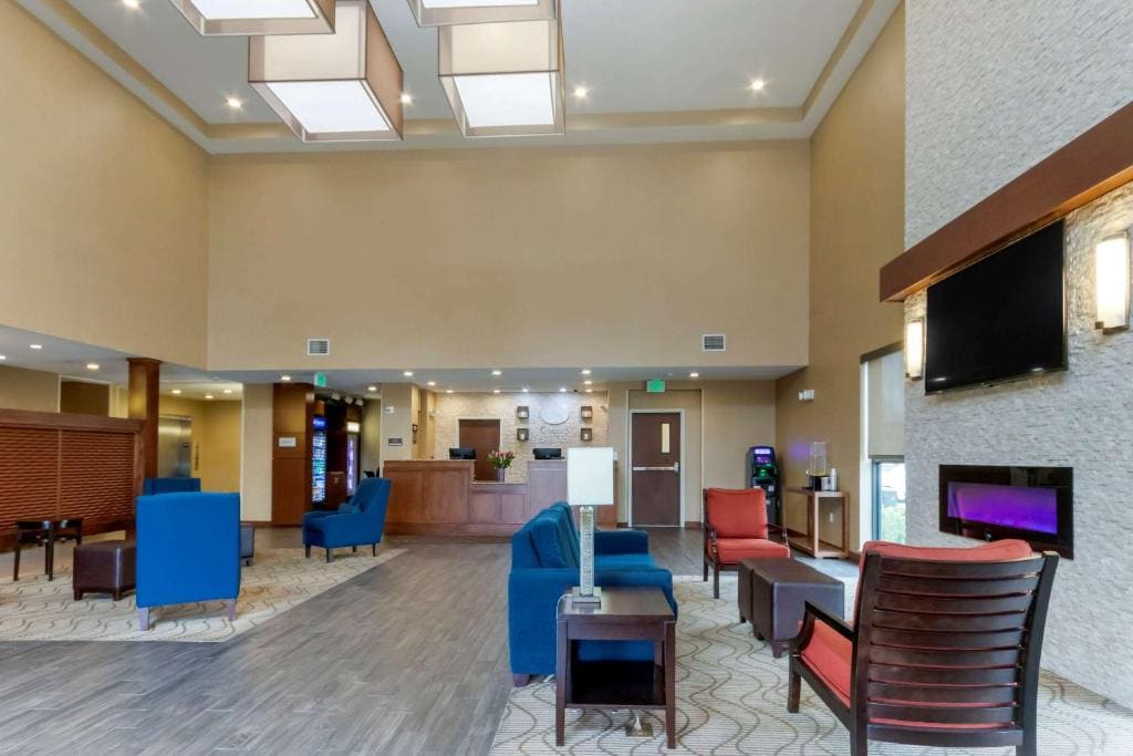 Comfort Suites Billings - View 6