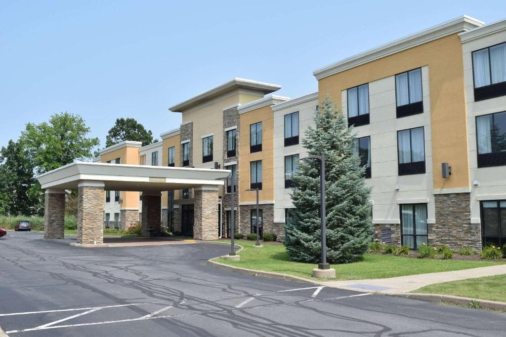 Cicero Grand - Syracuse North - Main view