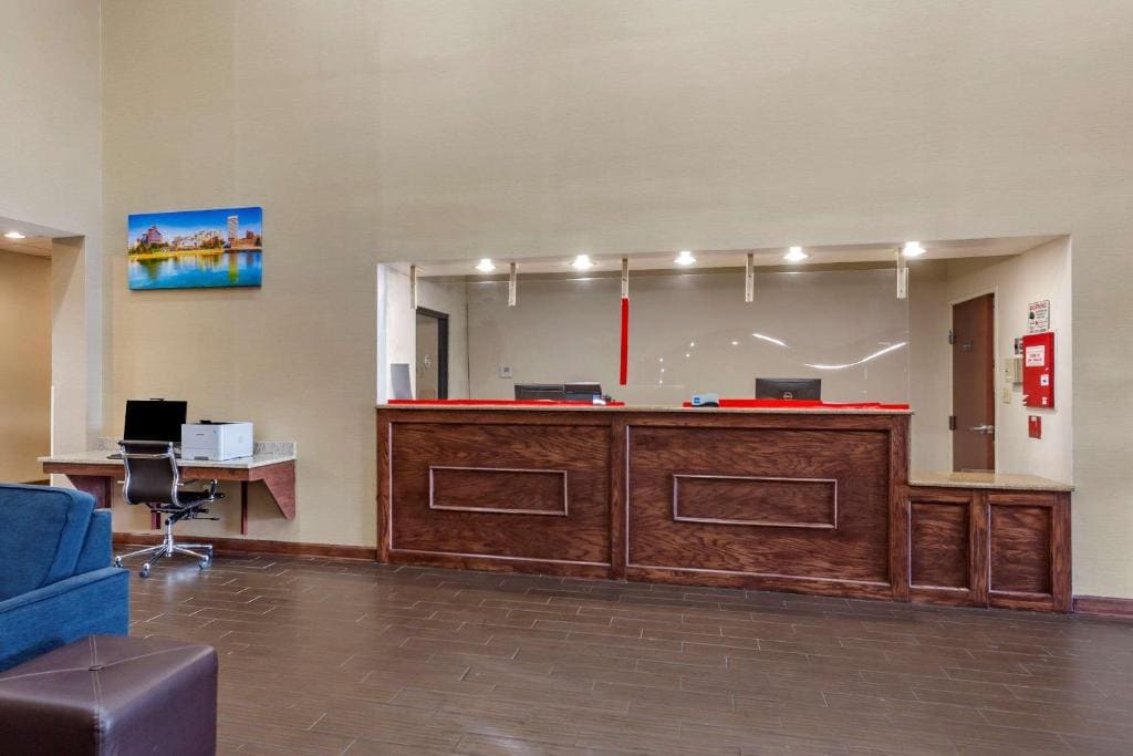 Comfort Suites Cordova - View 5