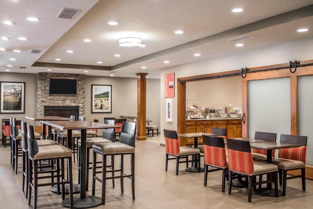 Comfort Suites Hartville-North Canton - View 3