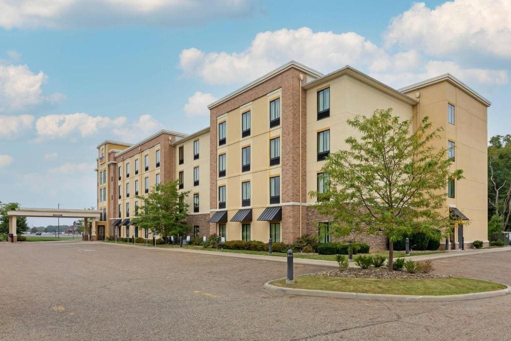 Comfort Suites Hartville-North Canton - Main view