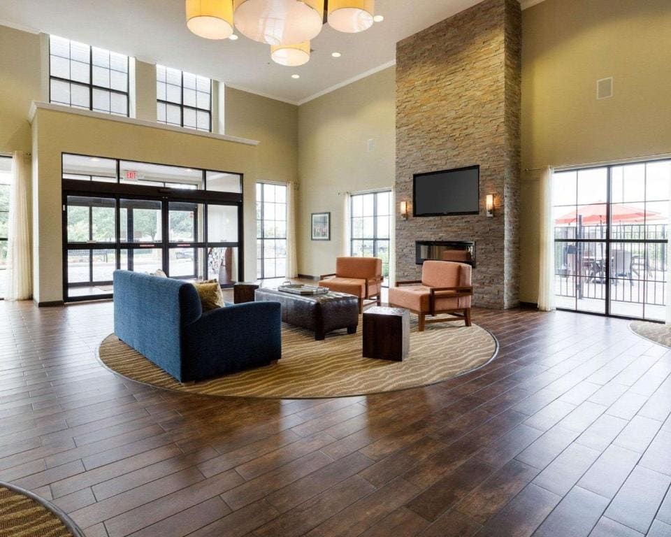 Comfort Suites near Westchase on Beltway 8 - View 4