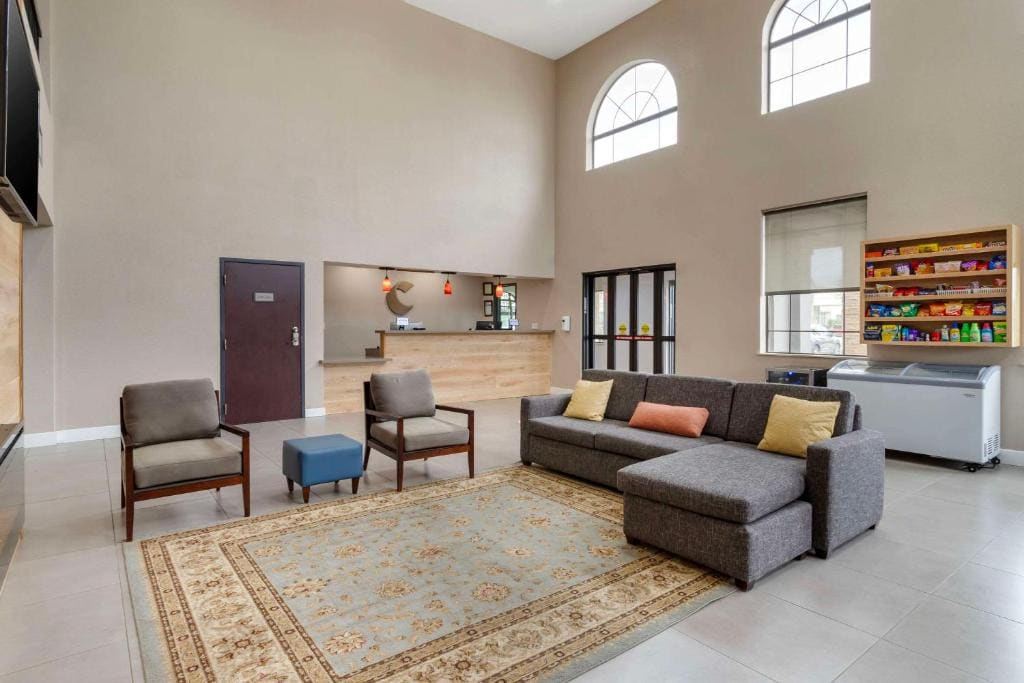 Comfort Suites Shenandoah-The Woodlands - View 5