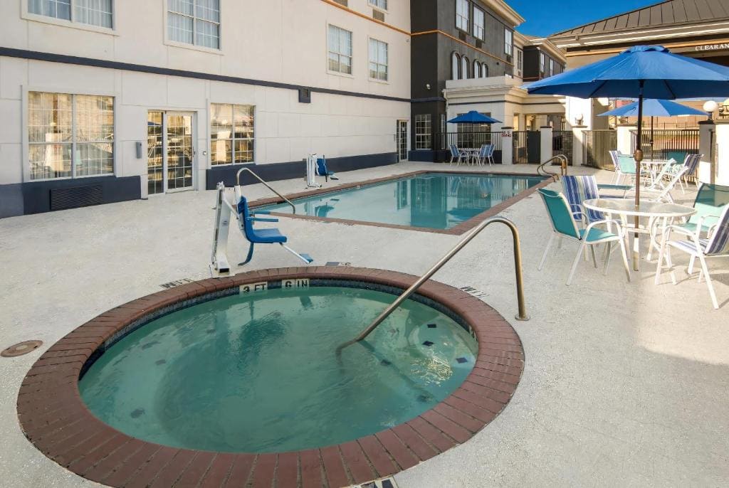Comfort Suites Fort Worth North Fossil Creek - View 4