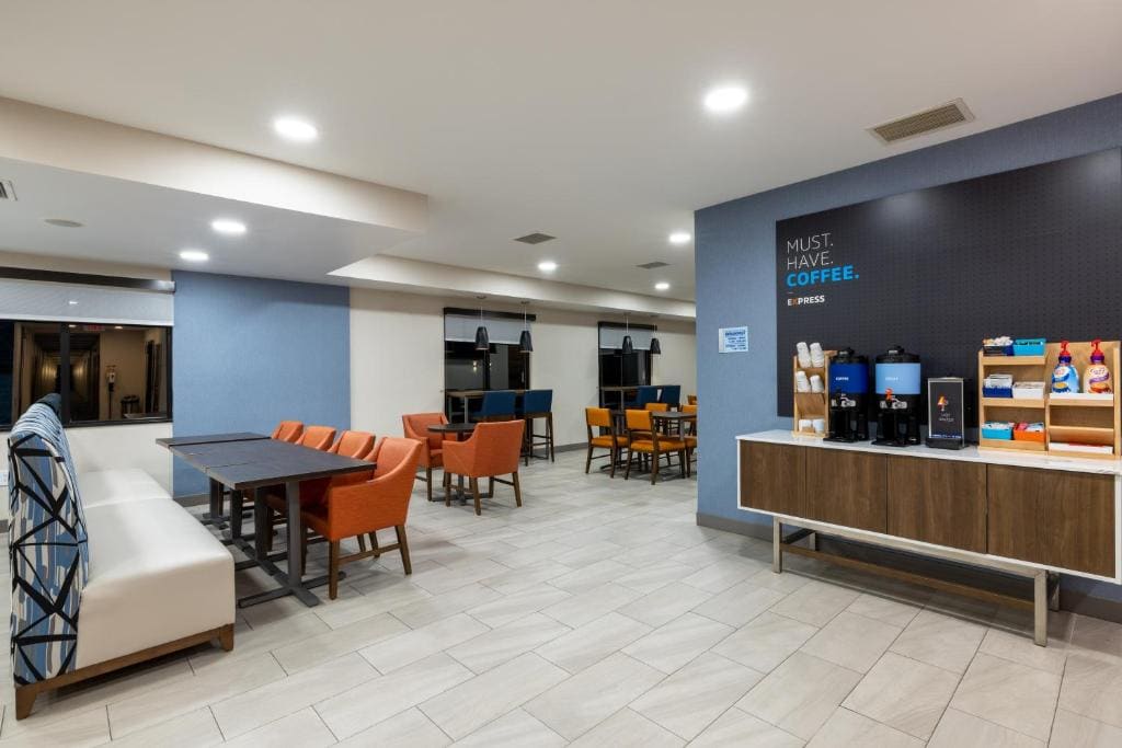 Holiday Inn Express Rochester South - Mayo Area by IHG - View 4