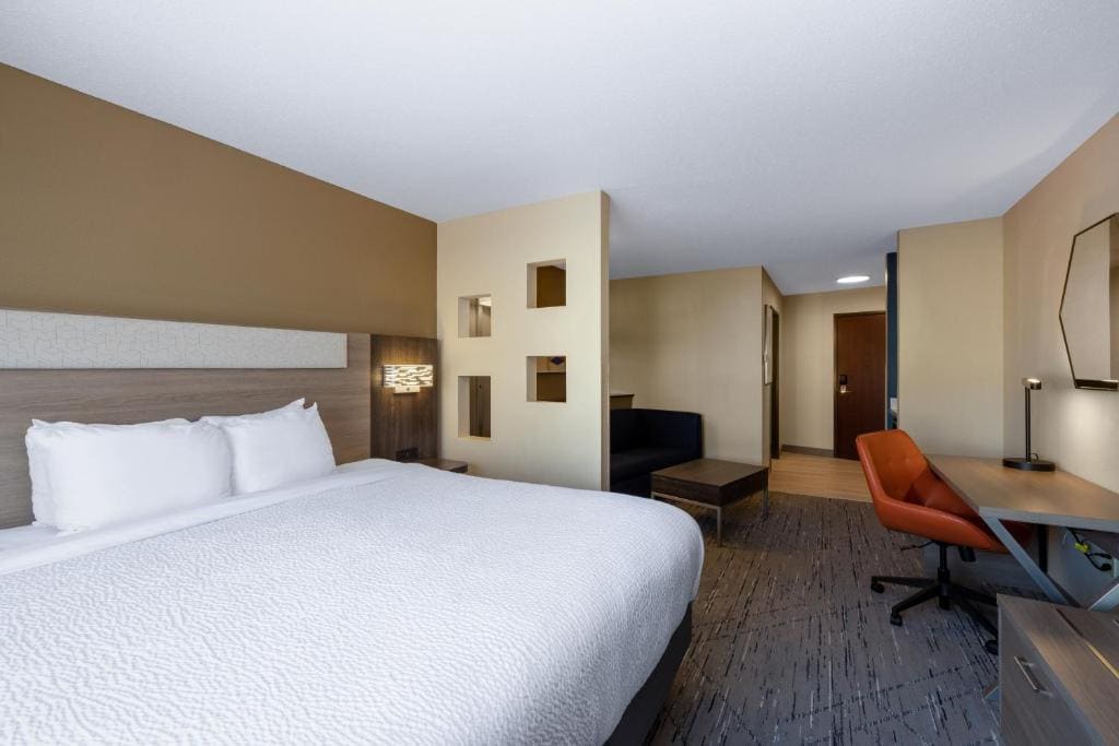 Holiday Inn Express Rochester South - Mayo Area by IHG - View 6