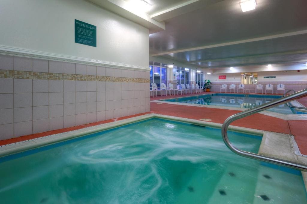 Country Inn & Suites by Radisson, Chester, VA - View 4