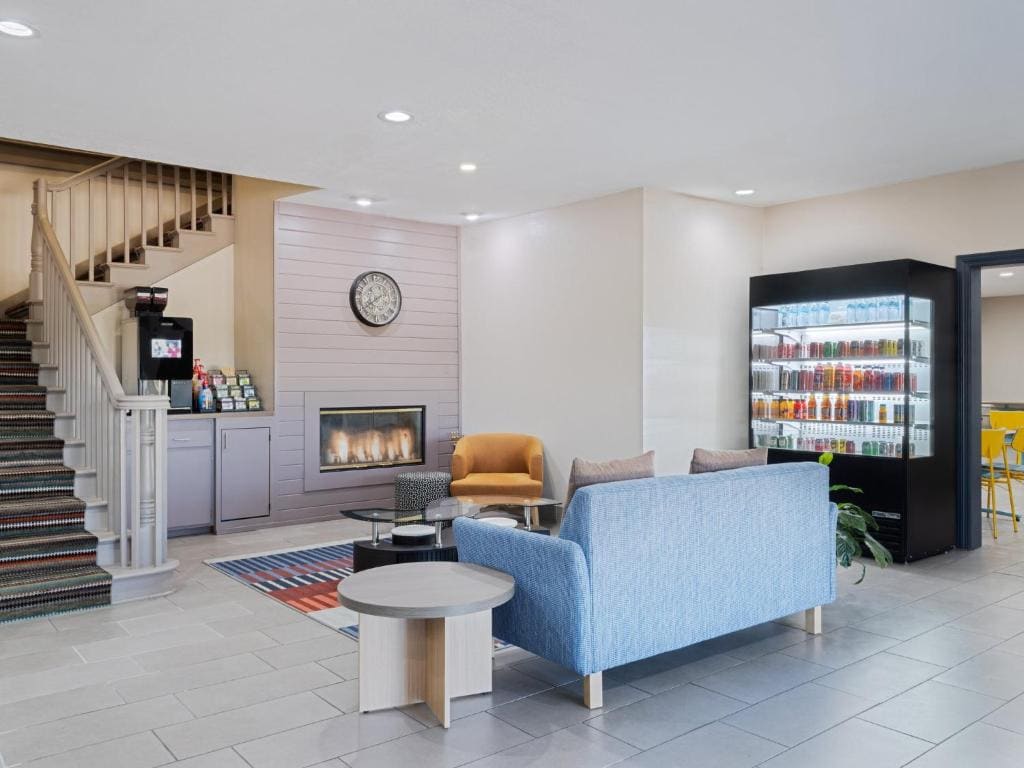 Garner Hotel Decatur - Forsyth by IHG - View 4