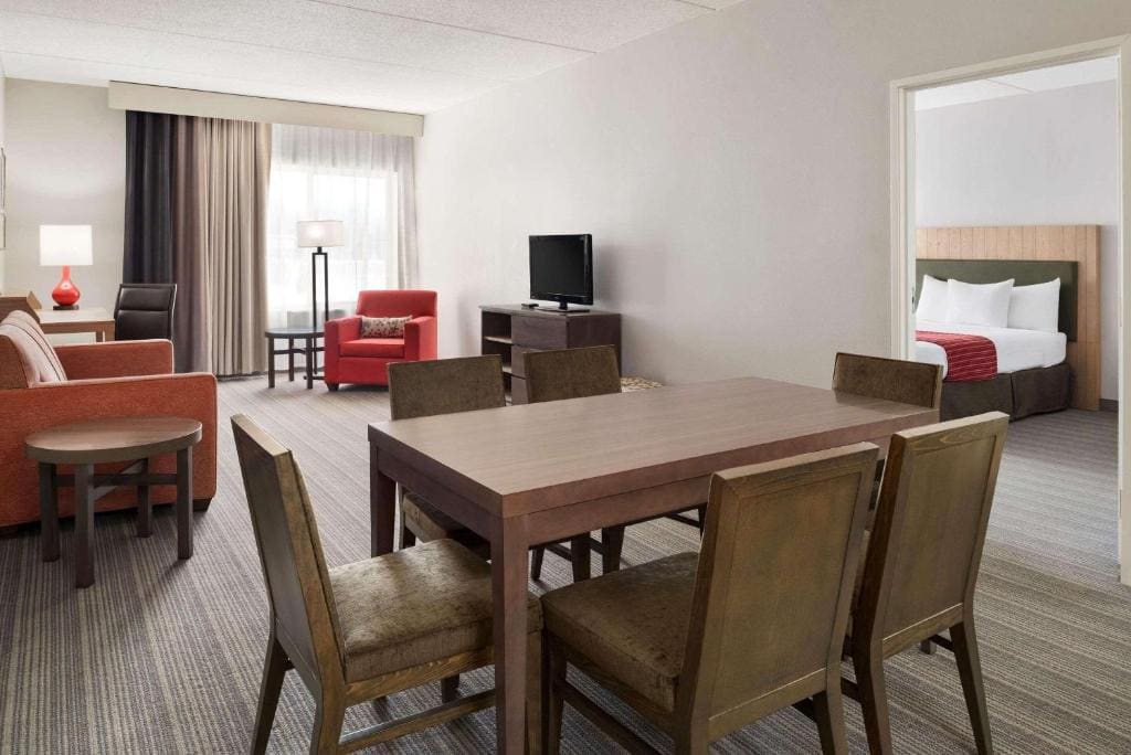 Country Inn & Suites by Radisson, Duluth North, MN - View 2