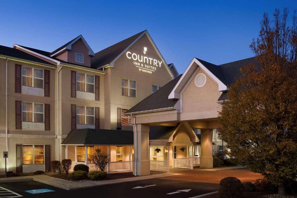Country Inn & Suites by Radisson, Frackville - Main view