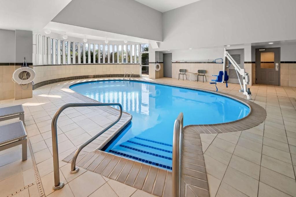 Spark By Hilton Woodbridge - View 4