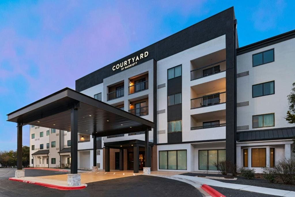 Courtyard by Marriott Austin The Domain Area - Main view