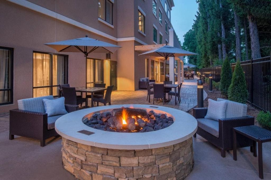 Courtyard by Marriott Hershey Chocolate Avenue - View 4