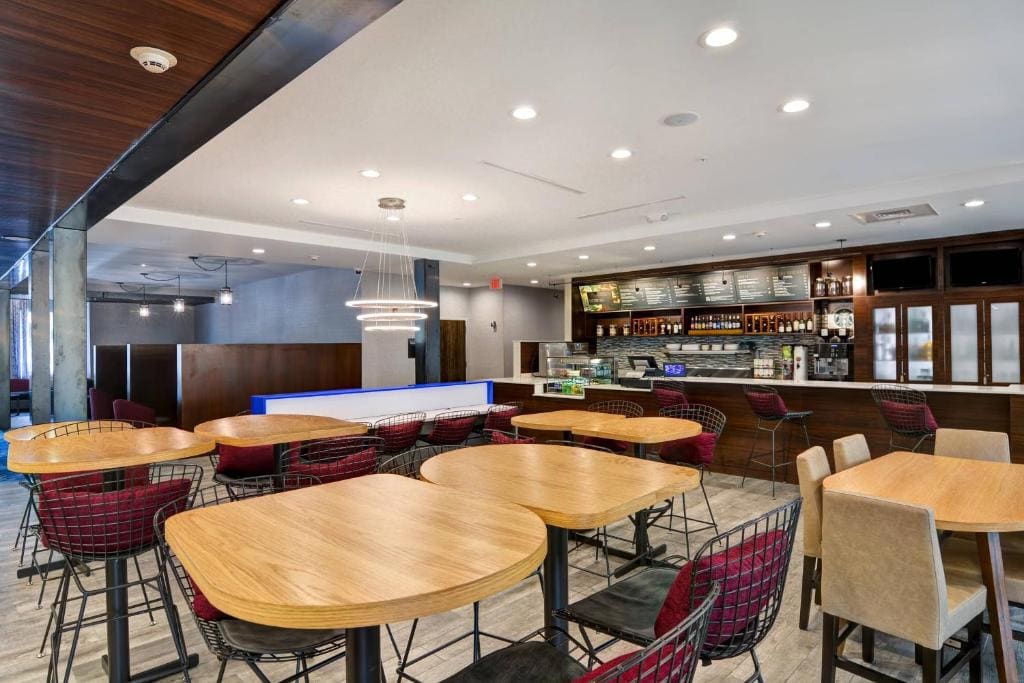 Courtyard by Marriott Long Island Islip/Courthouse Complex - View 4