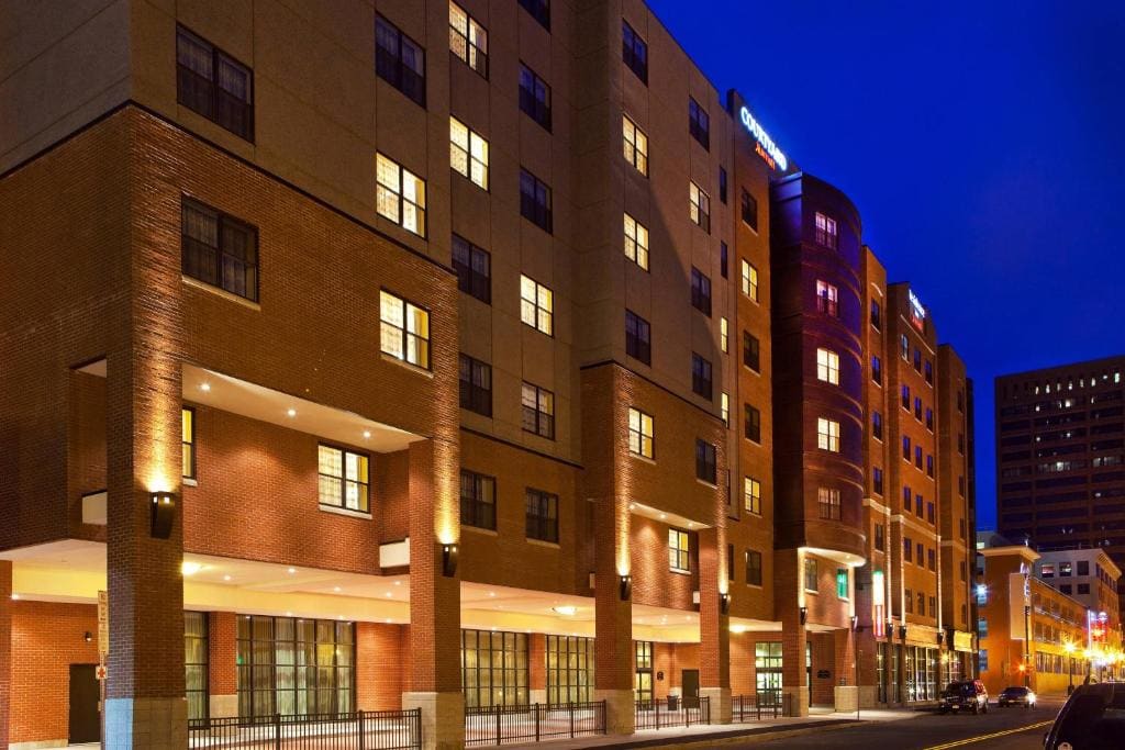 Courtyard by Marriott Syracuse Downtown at Armory Square - Main view