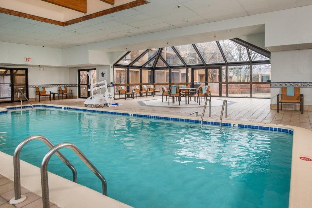 Courtyard by Marriott Fairfax Fair Oaks - View 3