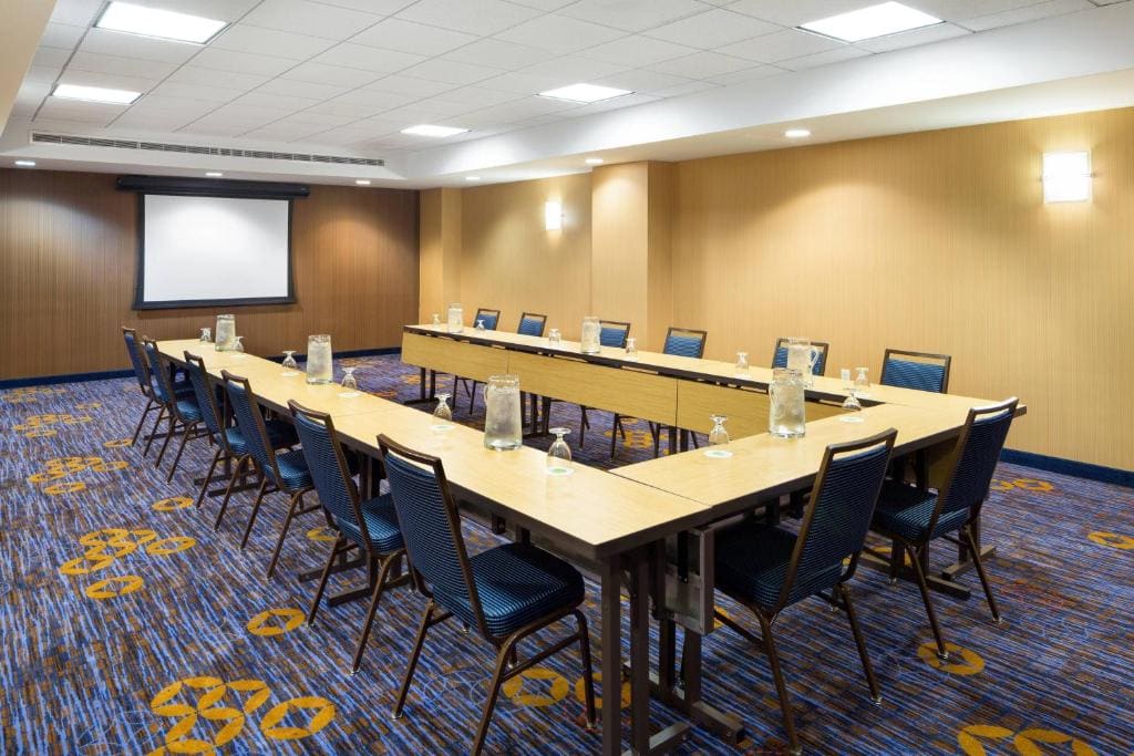 Courtyard by Marriott Houston Galleria - View 7