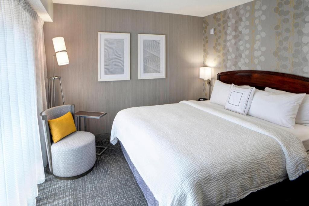 Courtyard by Marriott Kokomo - View 7