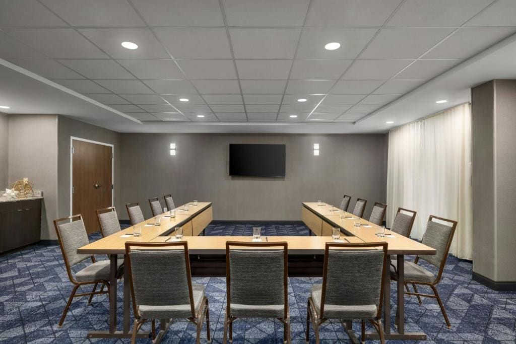 Courtyard by Marriott Kokomo - View 5