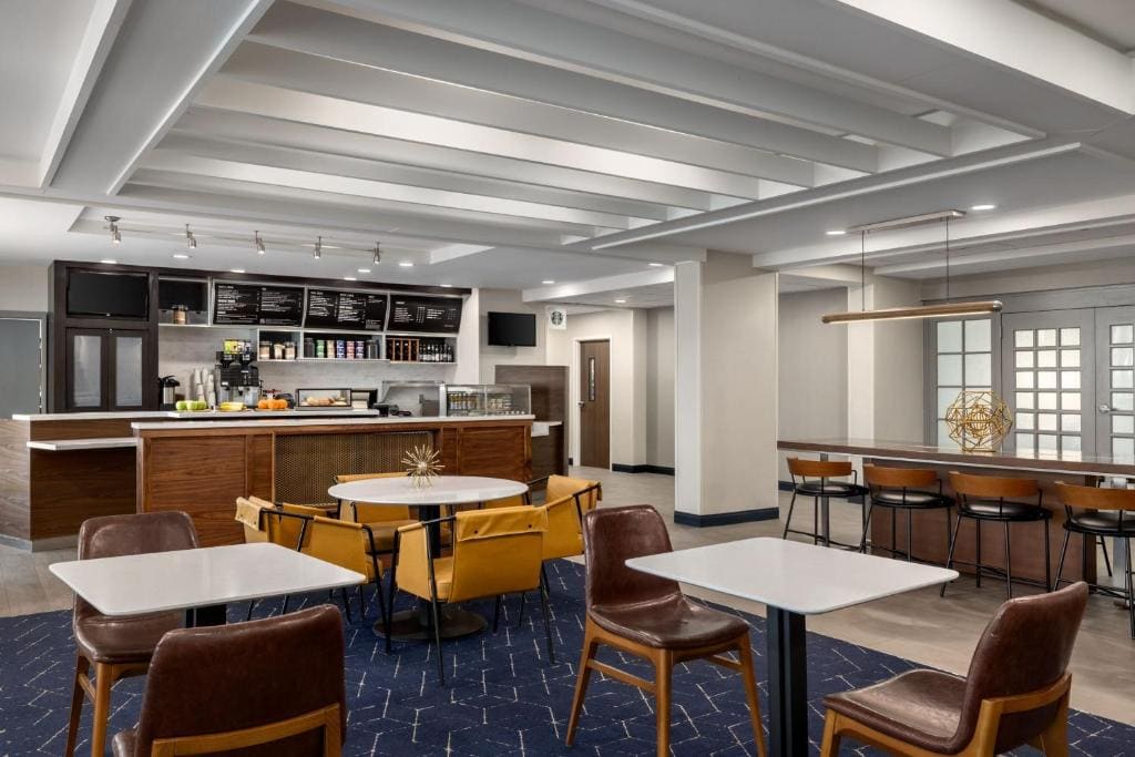 Courtyard by Marriott Kokomo - View 3