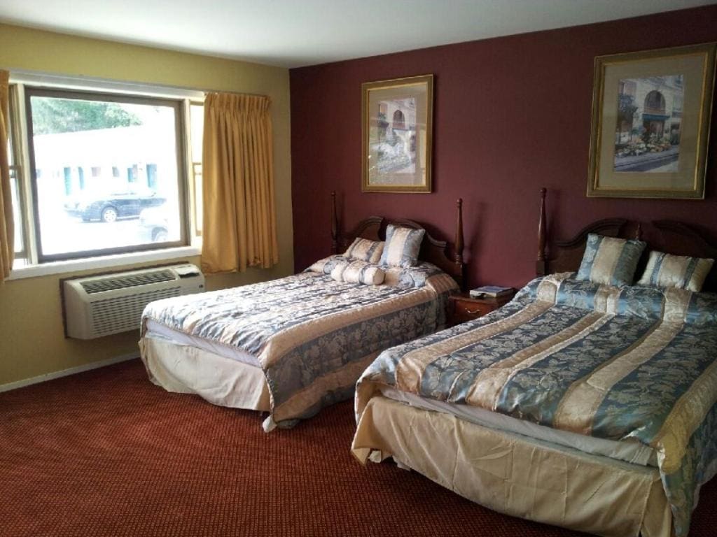 Point Pleasant Inn - View 2