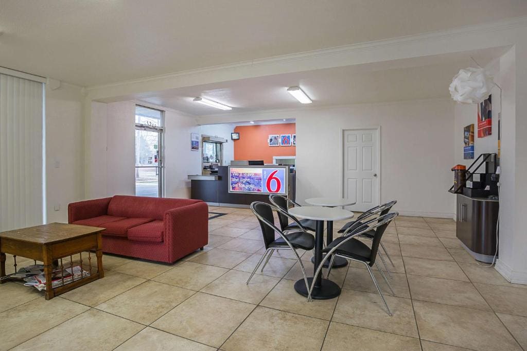 Motel 6-Brinkley, AR - Main view