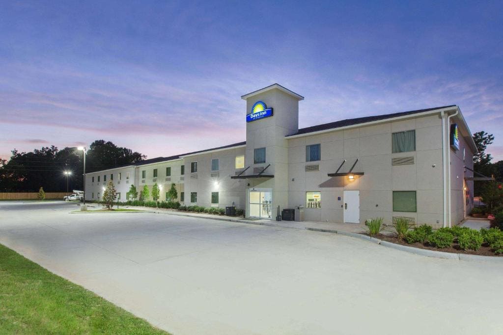 Days Inn by Wyndham Baton Rouge Airport - View 4