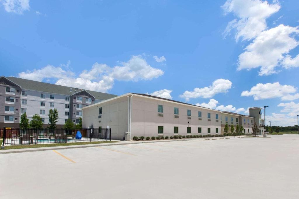 Days Inn by Wyndham Baton Rouge Airport - View 5