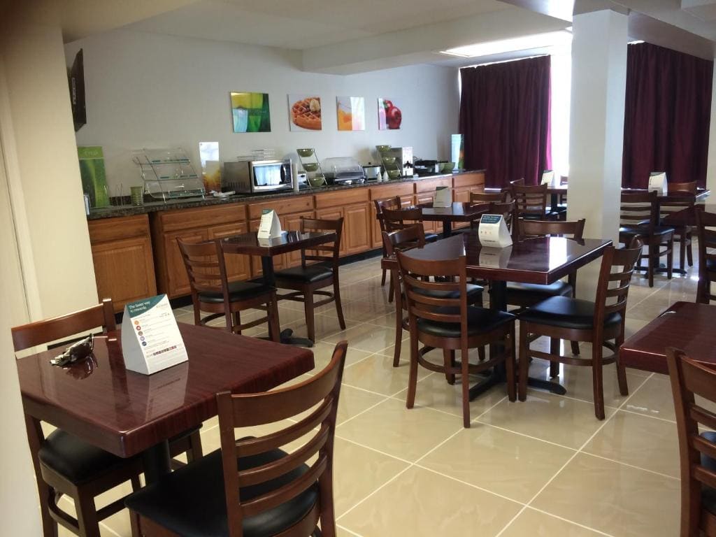 Days Inn by Wyndham Hartsfield Jackson Atlanta Airport West - View 4