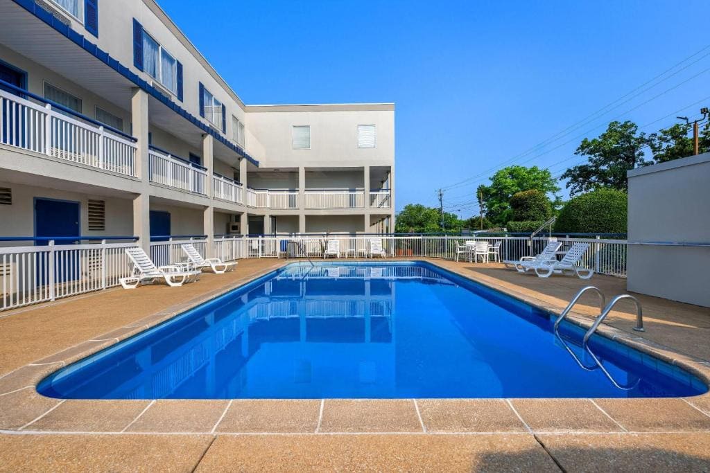 Days Inn by Wyndham Chattanooga/Hamilton Place - View 4