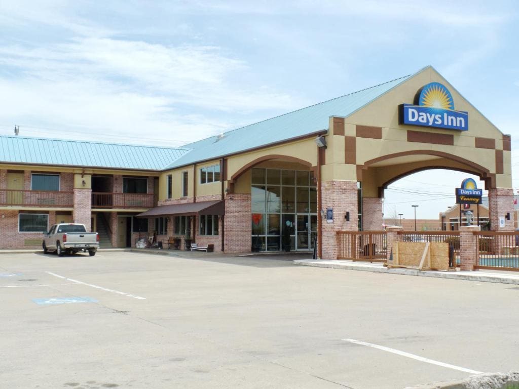 Days Inn by Wyndham Conway - View 5
