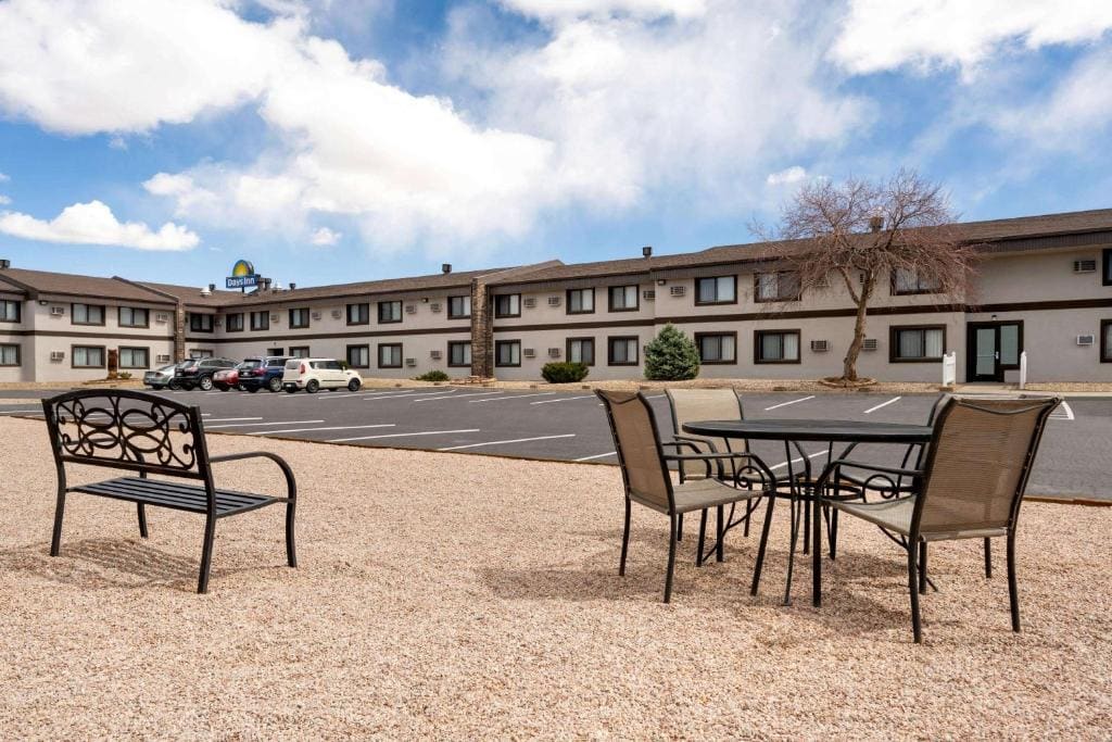 Days Inn by Wyndham Fort Collins - View 4