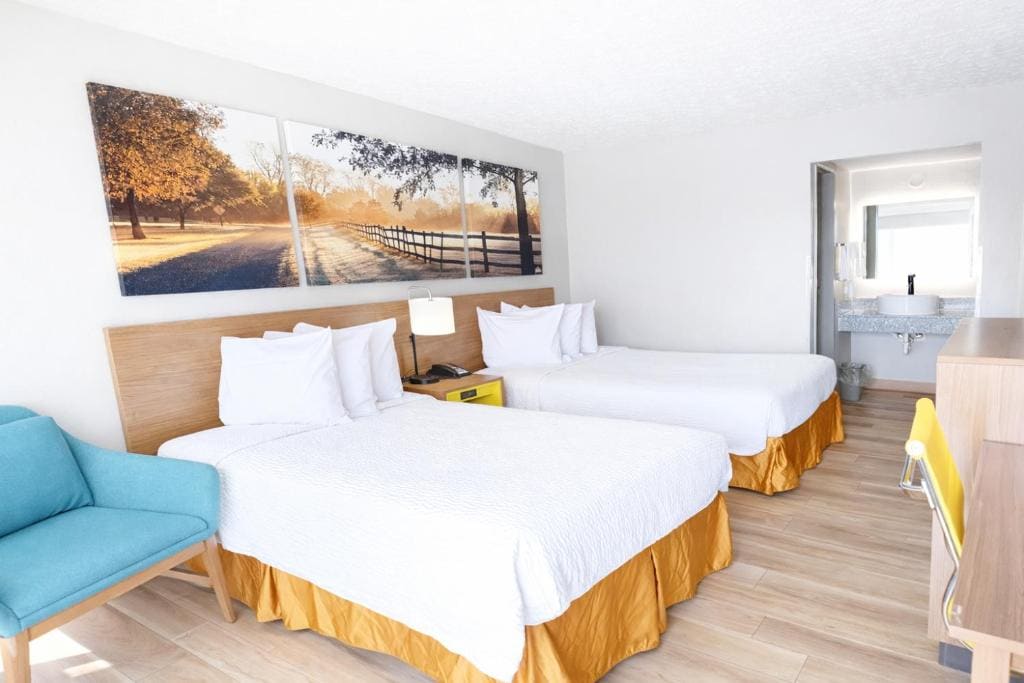 Days Inn by Wyndham Frankfort - View 2