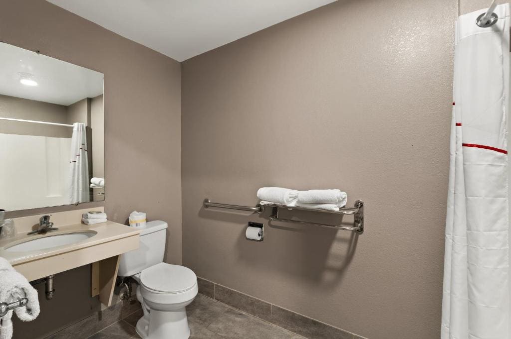 Red Roof Inn Martinsburg - View 3